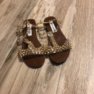 Steve Madden sandals size 6